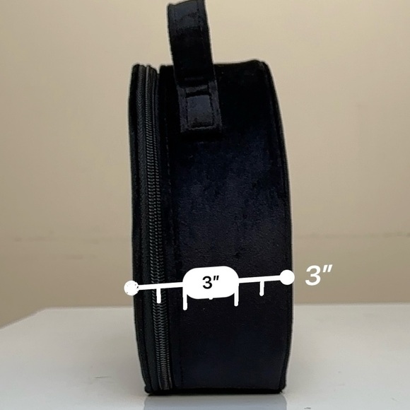 GIORGIO ARMANI ROUND BEAUTY BAG BLACK VELVET HANDBAG - Picture 11 of 12